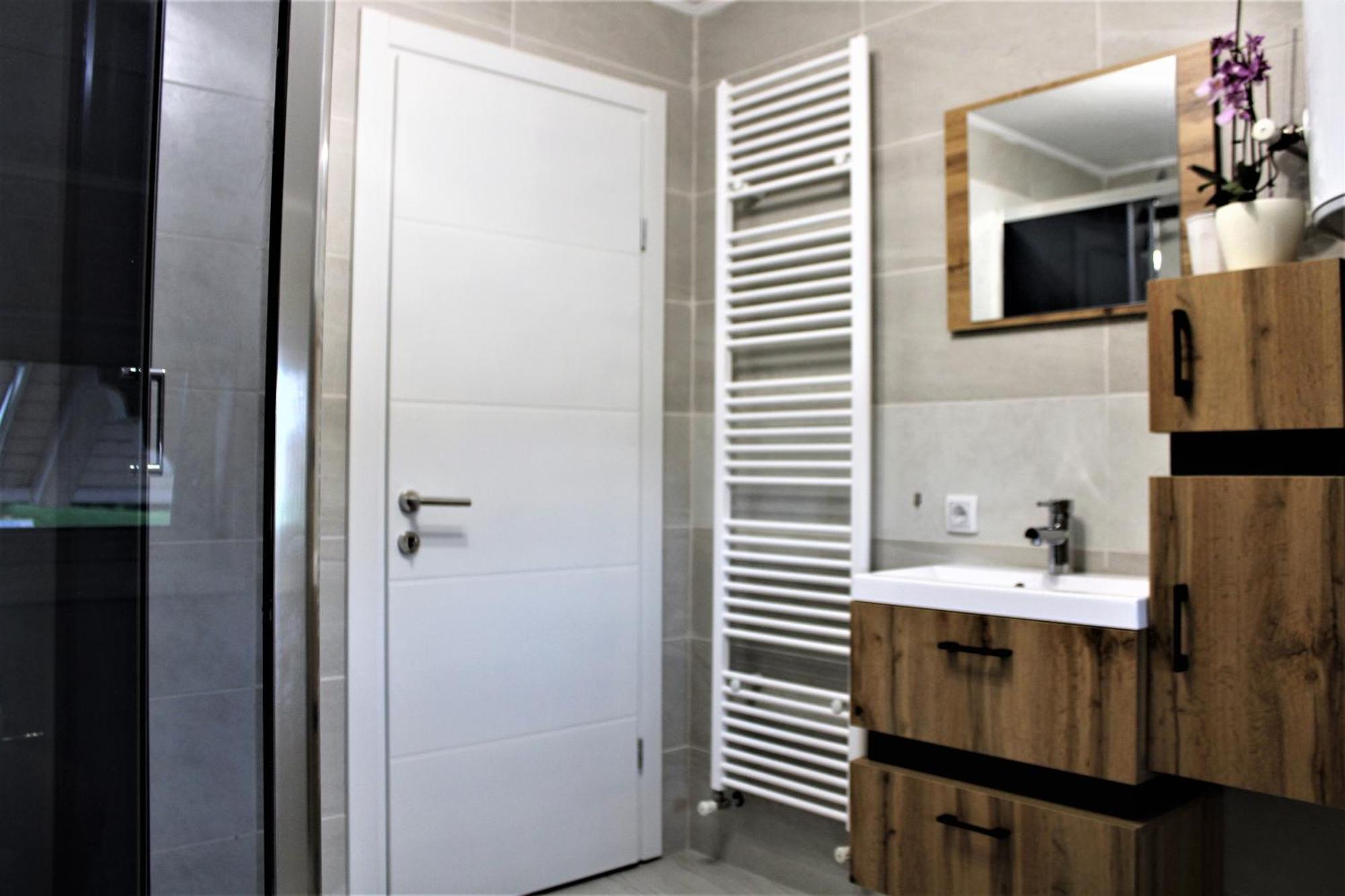 Apartman Swans โอโทชาส ภายนอก รูปภาพ
