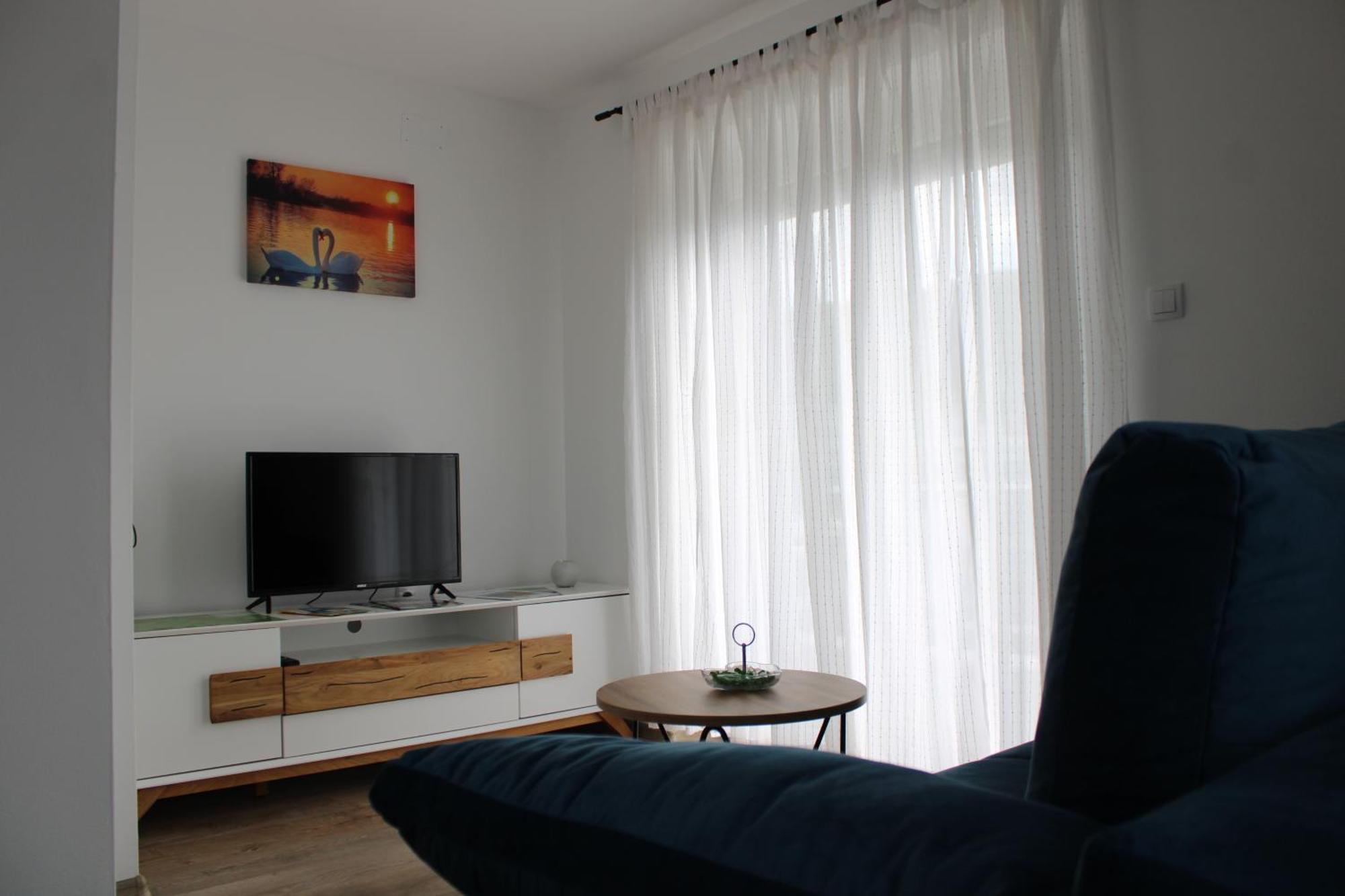 Apartman Swans โอโทชาส ภายนอก รูปภาพ