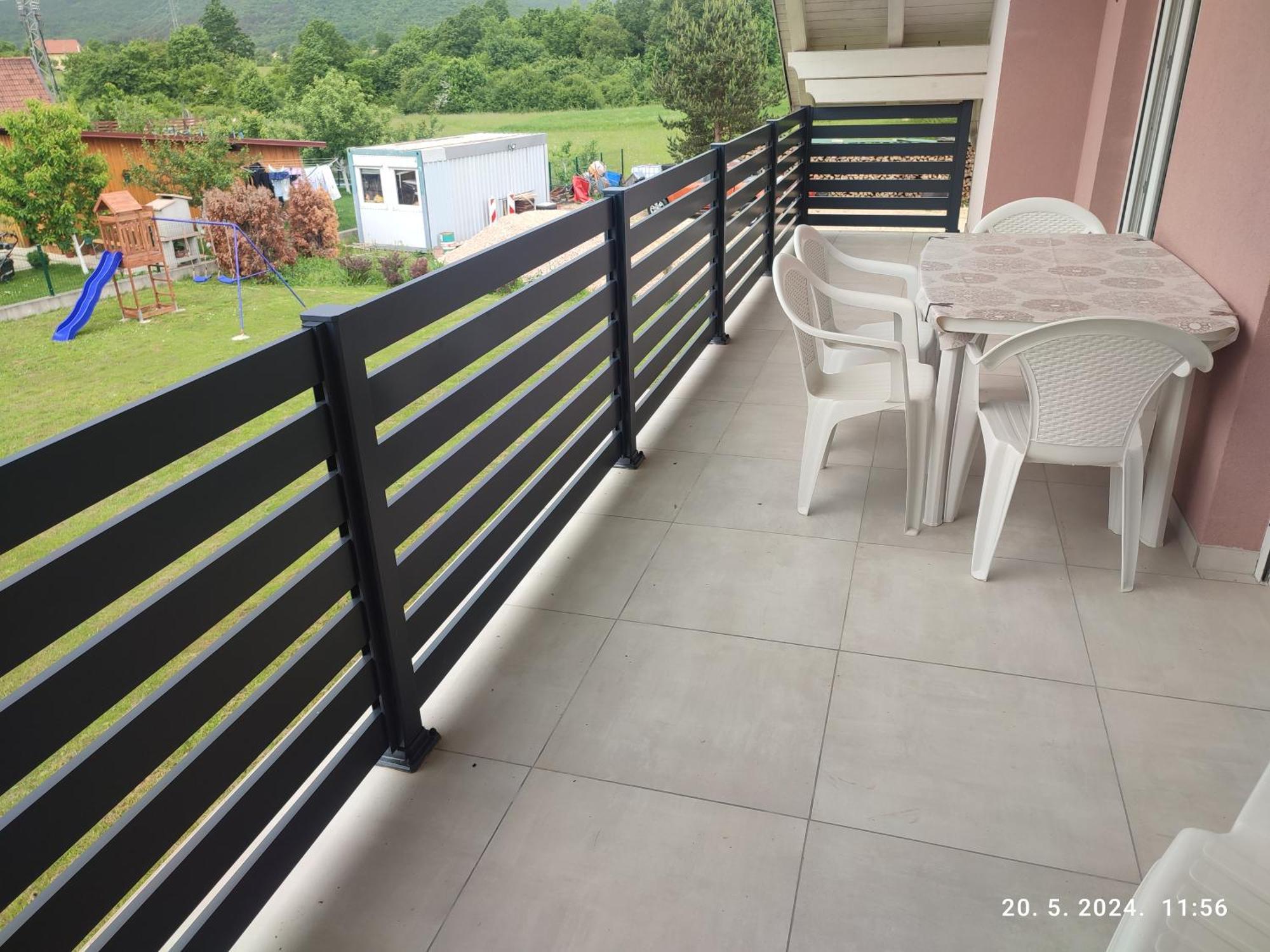 Apartman Swans โอโทชาส ภายนอก รูปภาพ